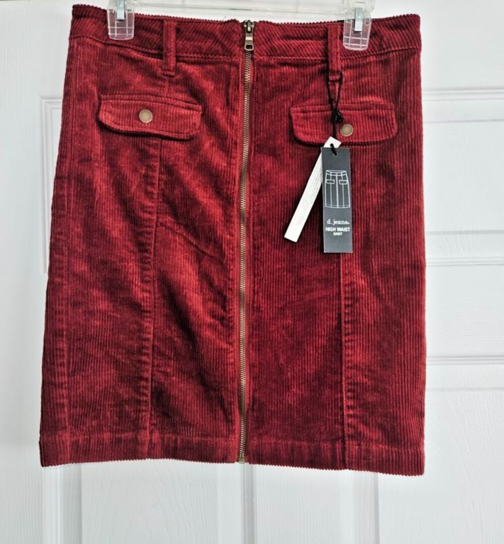 D. Jeans New York High Waist Dark Madder Red Corduroy  Skirt NWT size 8